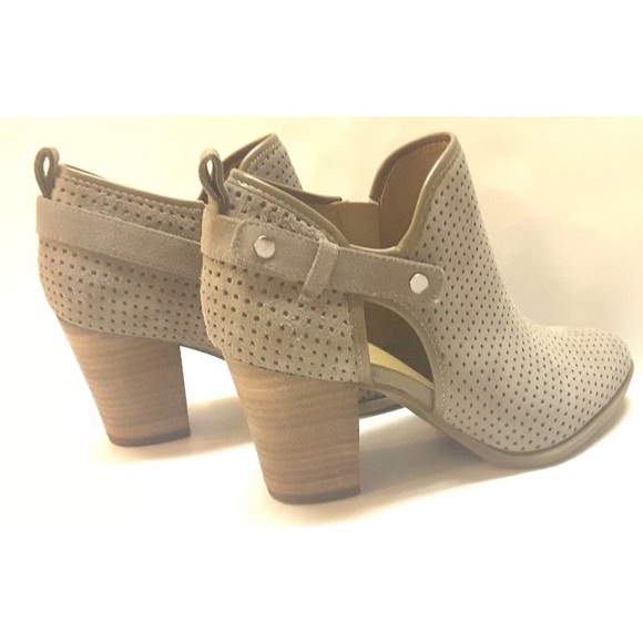 NWOT Franco Sarto Dakota Ankle Booties 8.5 - Picture 4 of 8